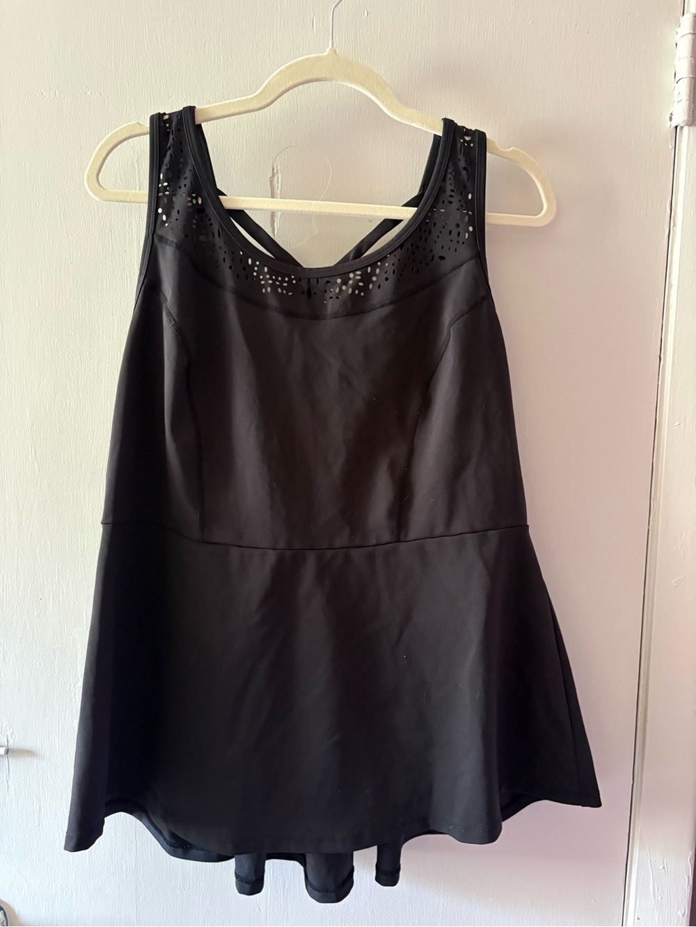 Livi Active Black Laser-Cut Peplum Tank